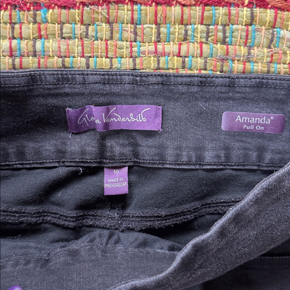 Gloria Vanderbilt Pull On Jeans - Picture 2 of 7